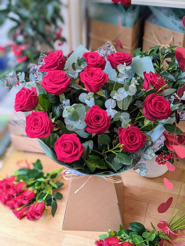 Simply Flowers Cheadle Local Flower Delivery Valentines Romantic Rose Bouquet